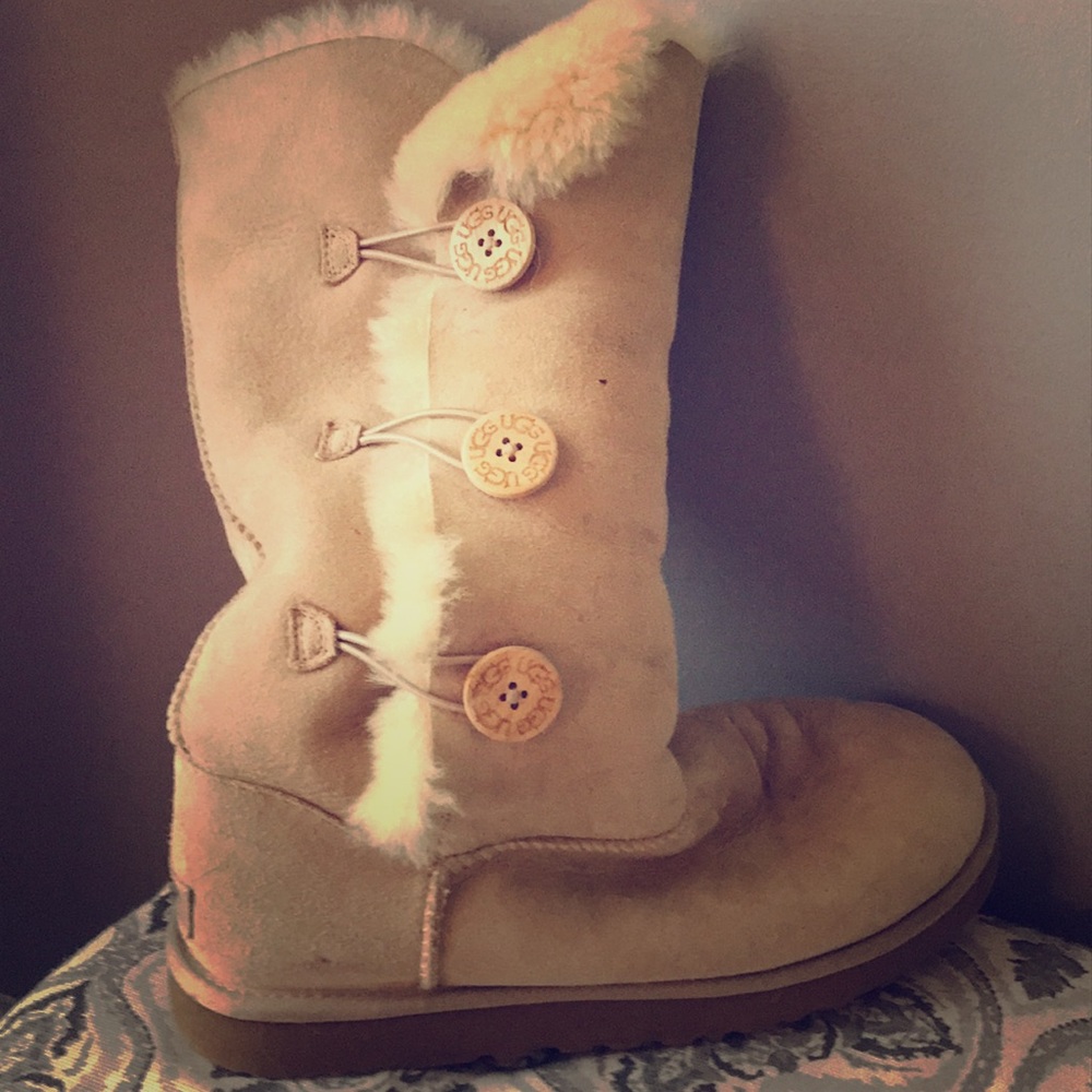 Ugg women’s boots in pristine condition